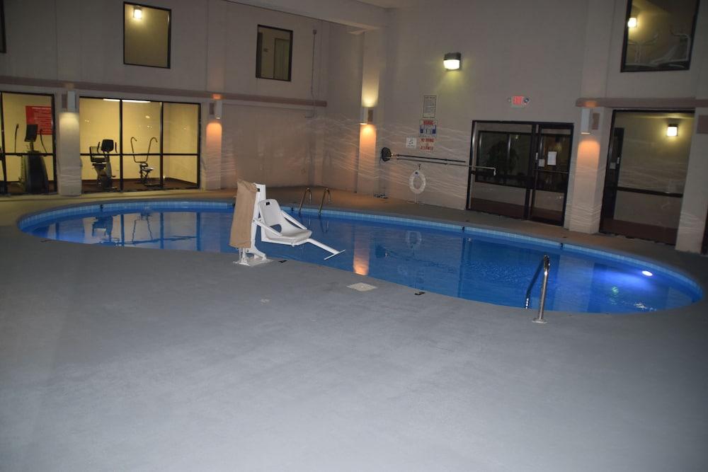 Econo Lodge & Suites קלארקסוויל מראה חיצוני תמונה