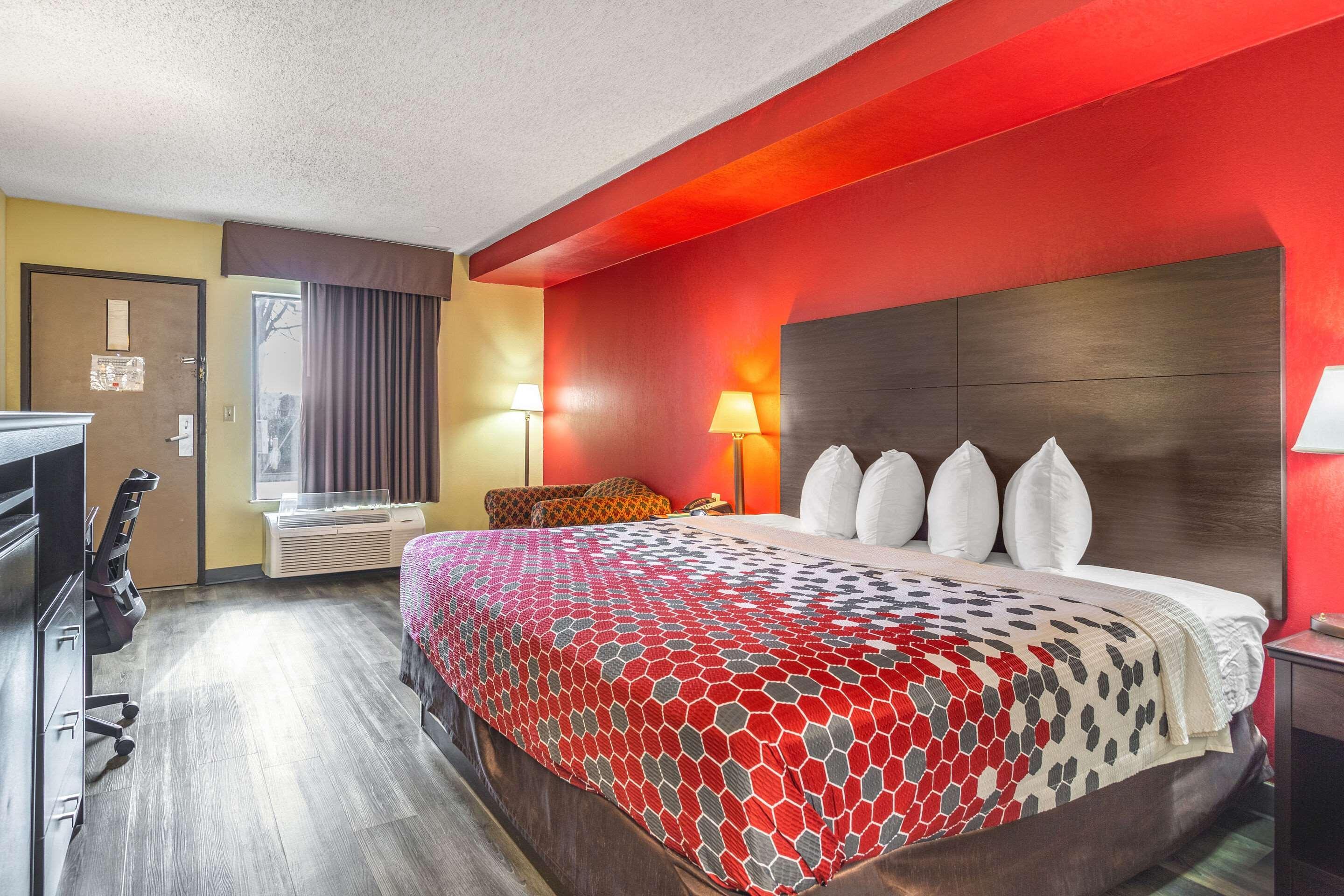 Econo Lodge & Suites קלארקסוויל מראה חיצוני תמונה