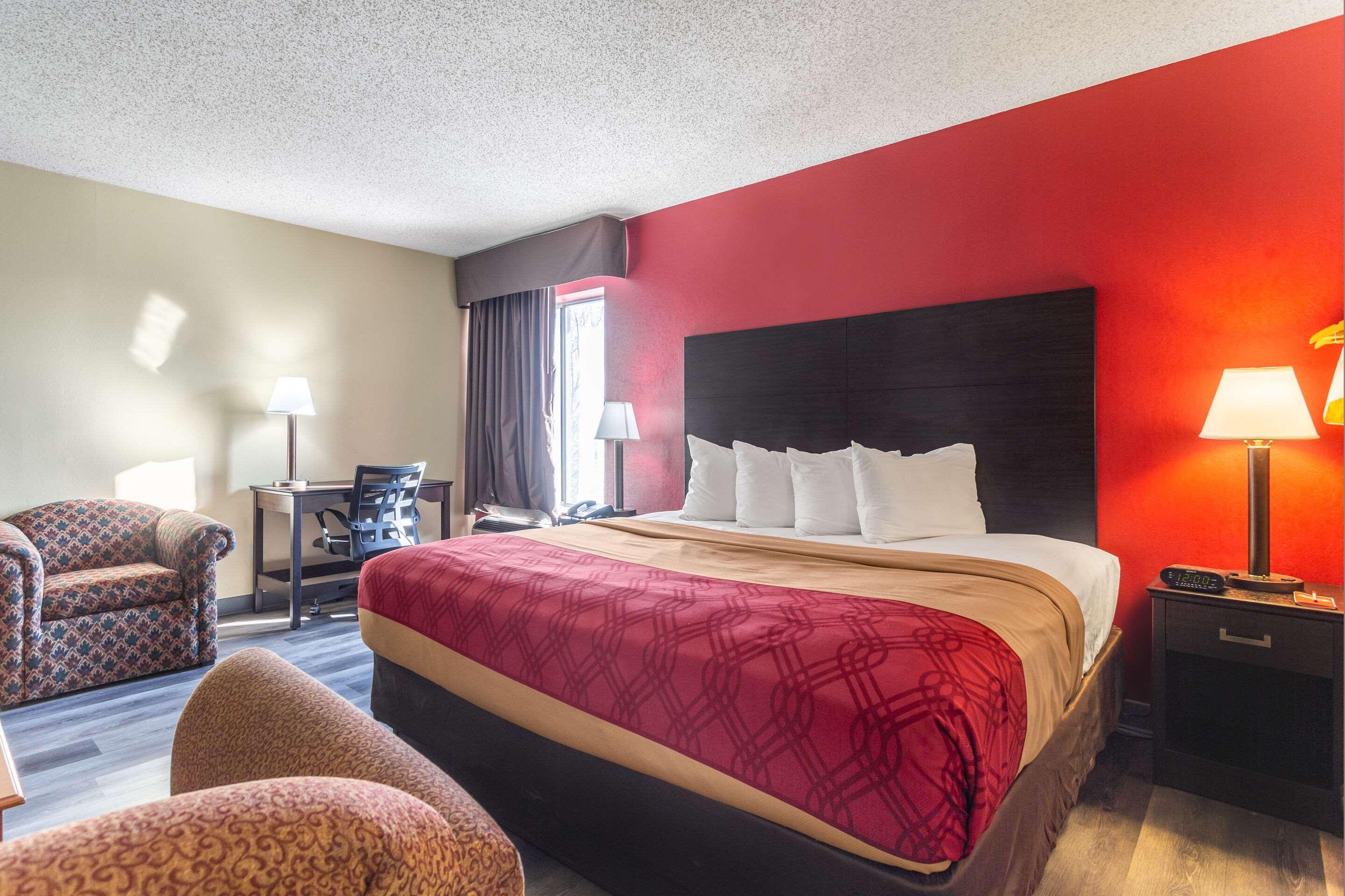 Econo Lodge & Suites קלארקסוויל מראה חיצוני תמונה