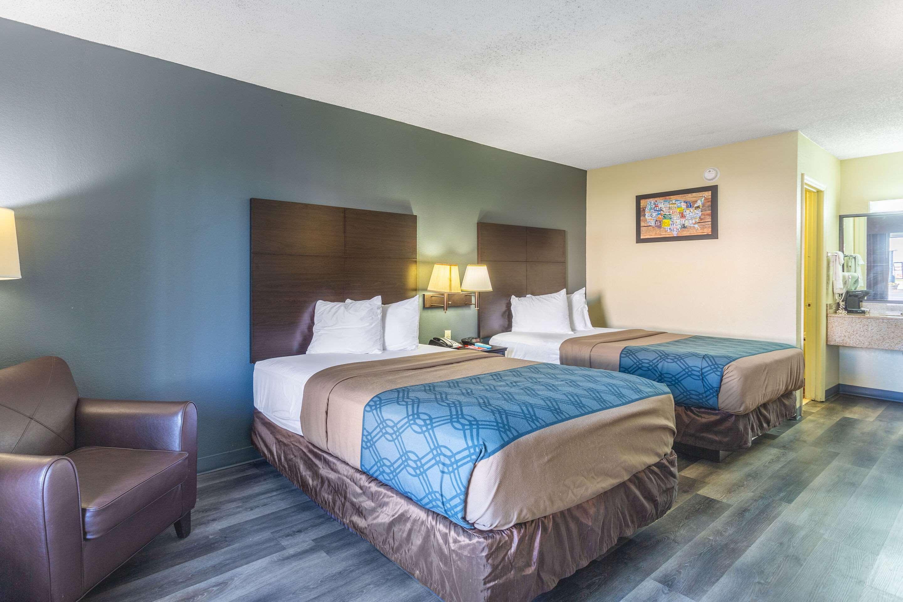 Econo Lodge & Suites קלארקסוויל מראה חיצוני תמונה