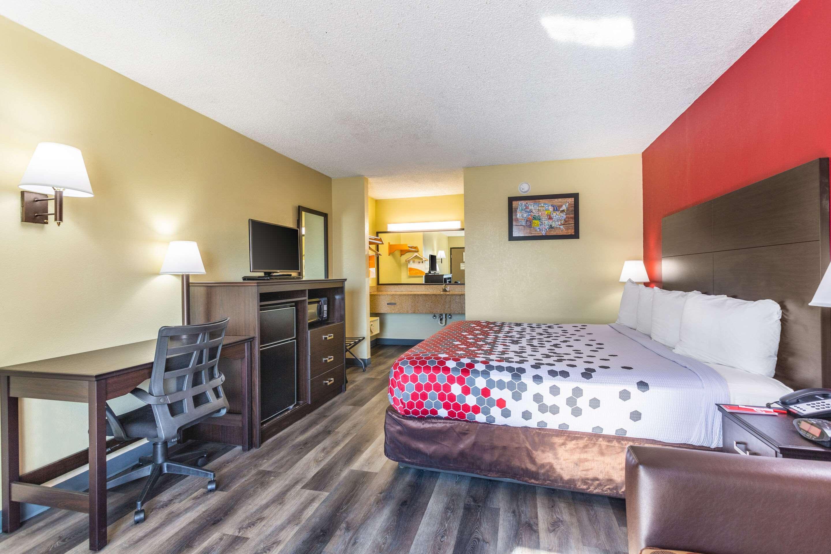 Econo Lodge & Suites קלארקסוויל מראה חיצוני תמונה