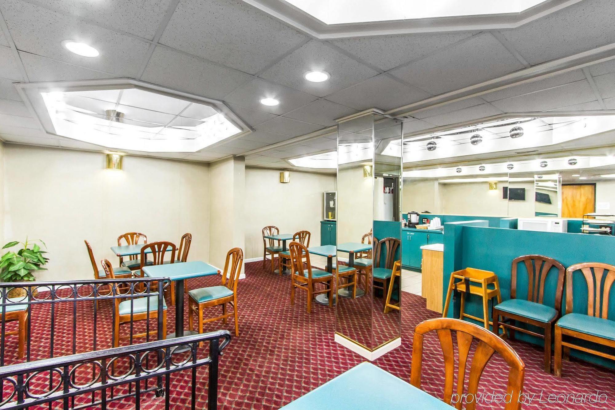 Econo Lodge & Suites קלארקסוויל מראה חיצוני תמונה