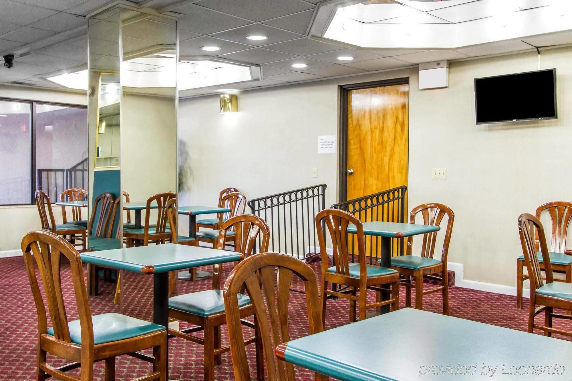 Econo Lodge & Suites קלארקסוויל מראה חיצוני תמונה